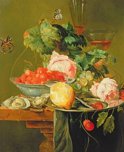 Stillleben mit Rosen, Austern, Erdbeeren in einer Porzellanschale und anderen Früchten auf Zinnwaren, ca. 1820