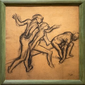 Drei nackte Tänzerinnen. 1895-1900. Kohle auf Transparentpapier.