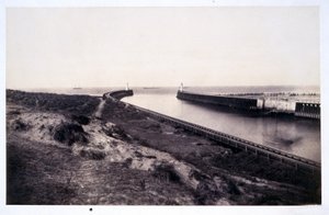 Einfahrt zum Hafen von Boulogne von Édouard Baldus