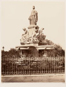 Nîmes, Fontaine von Édouard Baldus