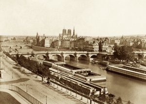 Seine mit Brücken, im Hintergrund Notre-Dame de Paris