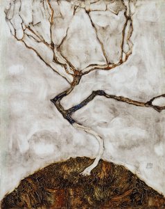 Kleiner Baum im Spätherbst