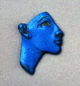 Fragment eines königlichen Kopfes, aus Amarna, Neues Reich (Detail)