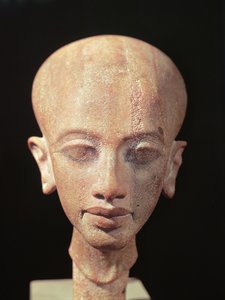 Porträtbüste einer Tochter von König Echnaton (1353-1337 v. Chr.) um 1375 v. Chr.