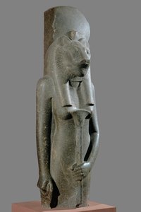 Die Göttin Sachmet mit einem Zepter in Form eines Papyrus von Egyptian 18th Dynasty