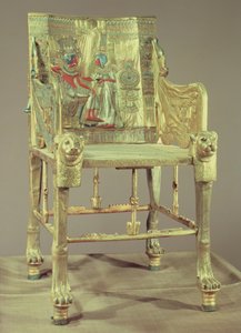 Der Thron von Tutanchamun (ca. 1370-52 v. Chr.) Neues Reich (vergoldetes Holz mit Halbedelsteinen) 