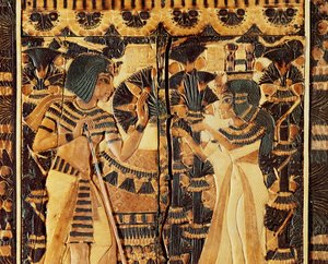 Oberes Paneel von einer Truhe, aus dem Grab von Tutanchamun, Neues Reich (Holz, Bronze, Elfenbein & farbige Glasur) von Egyptian 18th Dynasty