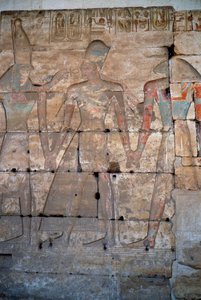 Ägyptische Antike: Detail der Flachreliefs des Tempels von Sethos I. in Abydos von Egyptian 19th Dynasty