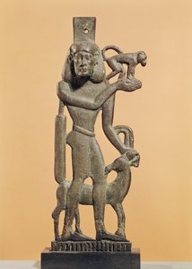 Figur eines Mannes, der einen Affen mit einem Ibex hält, der sein Knie leckt, Saite-Periode