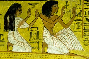 Altes Ägypten, Wandmalerei, Sennedjem und seine Frau kniend vor den Göttern, Grab von Sennedjem, Theben, Deir el Medina von Egyptian Egyptian