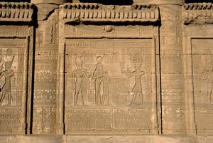 Ägyptische Antike: Römisches Mammisi zur Erinnerung an die Geburt von Ihy, Sohn der Isis. Hathor-Tempel, Denderah, Ägypten