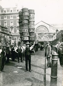 Covent Garden Market, London von English Photographer
