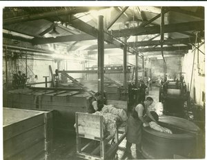 Hydraulisch betriebene Färberei, Teppichfabrik, 1923
