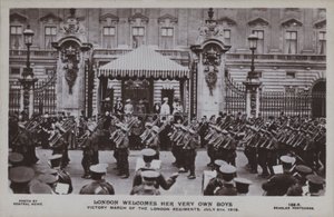 London begrüßt ihre eigenen Jungs, Siegesmarsch der Londoner Regimenter, 5. Juli 1919