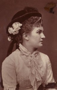 Nelly Brombley von English Photographer
