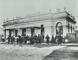 Notting Hill Gate Station: Außenansicht der Metropolitan Railway, 1868 von English Photographer