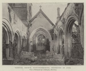 Oldbury Kirche, Gloucestershire, durch Feuer zerstört