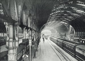 Paddington Station, Gesamtansicht der Bahnsteige von English Photographer