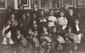 Schulkinder, Norfolk, frühes 20. Jahrhundert von English Photographer