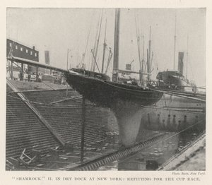 Shamrock II im Trockendock in New York, Vorbereitung für das Cup-Rennen