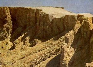 Südhang eines königlichen Gräberfeldes, Ägypten