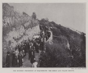 Die Mysterienprozession in Roquebrune, die Herodes- und Pilatus-Gruppen