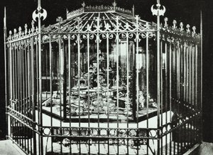 Tower of London, Tower Hill: Kronjuwelen, 1890