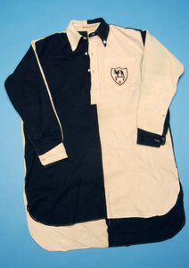 Schwarz-weißes Fußballtrikot, 1930er