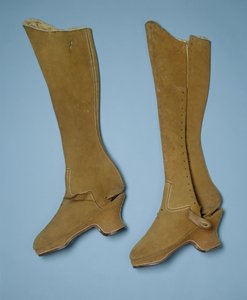 Stiefel, die Königin Elizabeth I. zugeschrieben werden, 16. Jahrhundert (Leder)