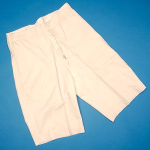 Cremefarbene Flanellshorts, frühes 20. Jahrhundert