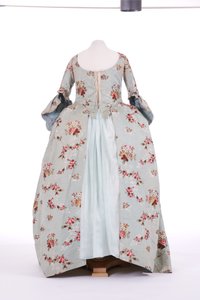 Vorderansicht eines Sackkleides, 1760er Jahre