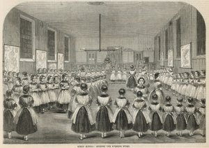 Mädchenschule: Singen des Abendhymnus von English School