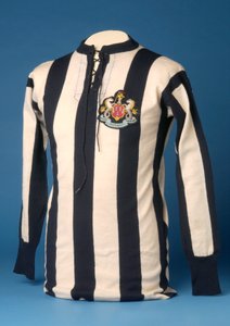 Newcastle United Trikot vom FA World Cup Finale 1911 von English School