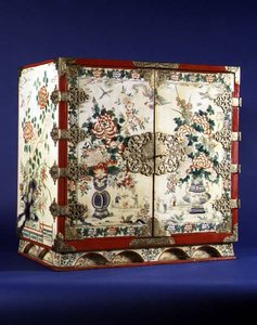 Bemalter Schrank