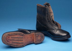 Paar Holdfast-Bergmannsstiefel, frühes 20. Jahrhundert