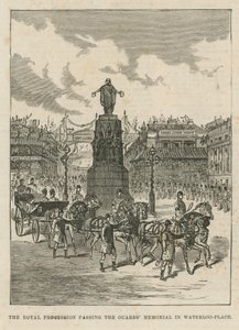 Königliche Prozession passiert das Guards Memorial am Waterloo Place von English School