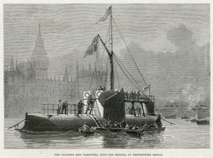 Das Zylinderschiff Cleopatra mit dem Obelisken an der Westminster Bridge