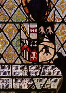 Fenster S4 mit den Wappen von Curson und Saunders von English School