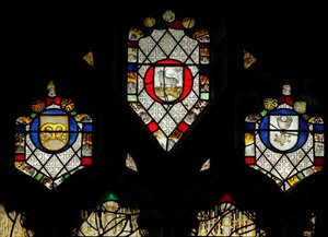 Fenster s5, Wappen darstellend von English School