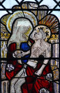 Fenster w4 zeigt die Pietà von English School