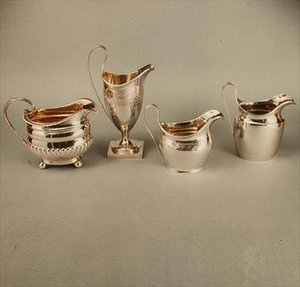 Sammlung von Sahnekrügen, alle aus der George III Periode (1760-1820) von English School English School