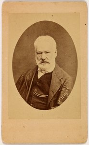 Victor Hugo von vorne von Etienne Carjat
