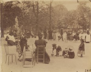 Frauen und Kinder im Jardin du Luxembourg