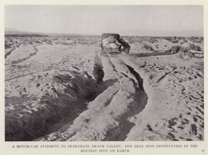 Ein Auto versucht, das Death Valley zu durchqueren, und gerät in Schwierigkeiten im heißesten Punkt der Erde von European Photographer