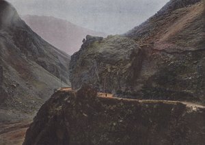 Zwischen Lars und Kasbeck, Militärstraße von Georgien von European Photographer
