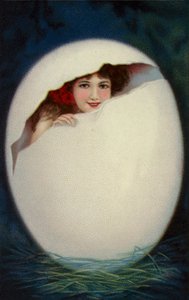 Mädchen schlüpft aus Osterei von European School