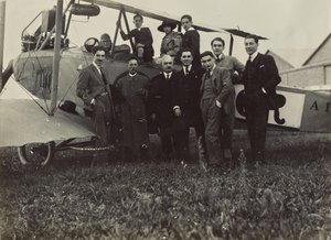 [Flugzeug und Menschen]