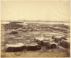 Innenansicht des Nordforts mit dem chinesischen Lager von Felice Beato