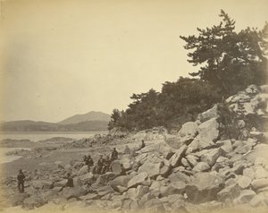 Die Insel Boisee. Der Ankerplatz der US-Asiatischen Flotte. von Felice Beato