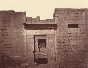 2. Tür des Großen Tempels von Medinet-Abou. Theben von Félix Bonfils